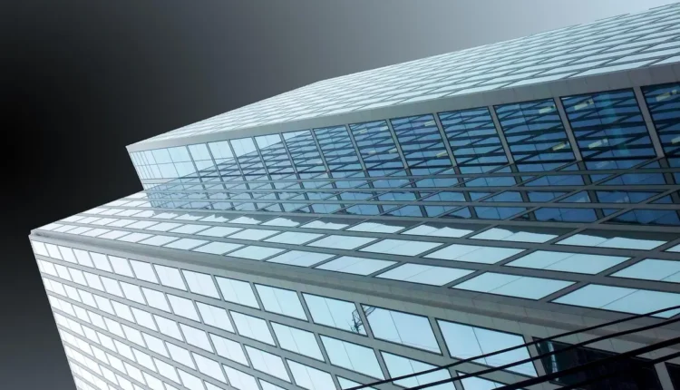 Empresas gigantes que faliram Entenda os maiores casos de falência mundial